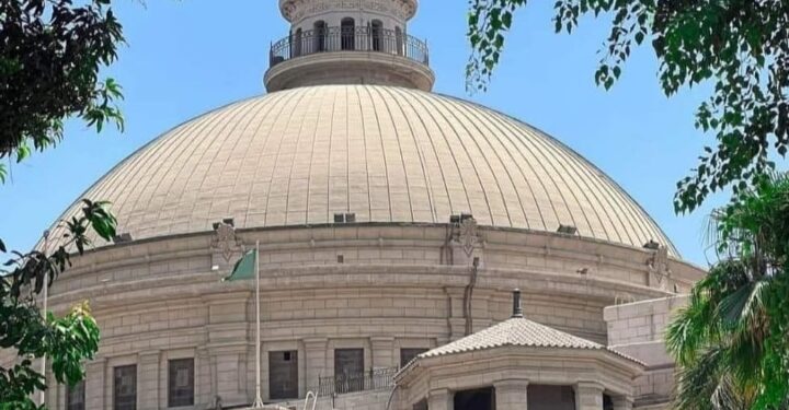 رئيس جامعة القاهرة يعلن تدشين كلية الاقتصاد والعلوم السياسية “المرصد الاقتصادى باستخدام الذكاء الاصطناعي”