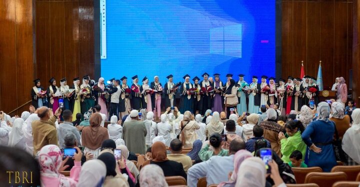 التعليم العالي : تخريج الدفعة الرابعة من المعهد الفني للتمريض التابع لمعهد تيودور بلهارس