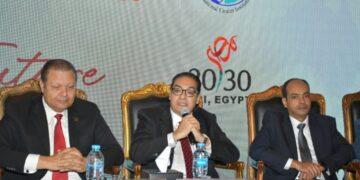تحت عنوان “صياغة مستقبل علاج الأورام في مصر” :  رئيس جامعة القاهرة يفتتح المؤتمر الدولي السنوي للمعهد القومى للأورام
