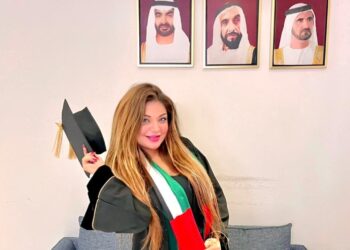 الدكتور حمدي دياب رئيس مجموعه المحروسه بالامارات الاعلاميه د شذي شعبان بمكتبه بابوظبي