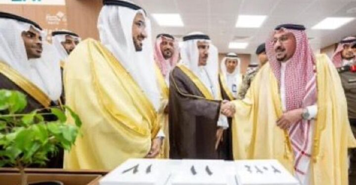 الأمير فيصل بن مشعل يفتتح مركز عبدالله العثيم للسكري بجامعة القصيم ويكرم الشيخ عبدالله العثيم