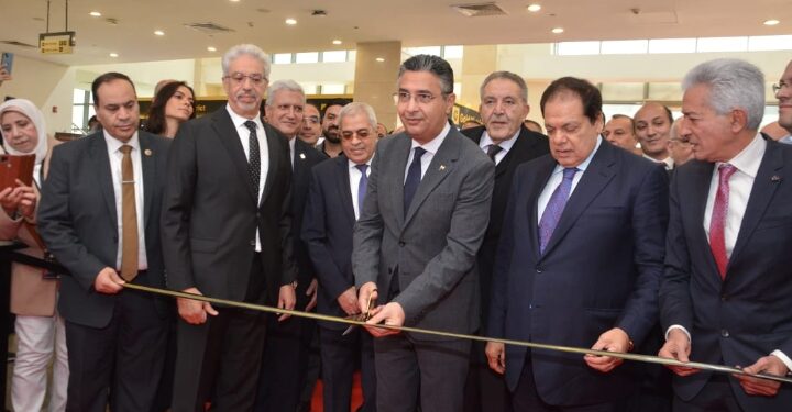 بالإنابة عن دولة رئيس مجلس الوزراء .. وزير التموين يفتتح معرض “نبيو” للذهب والمجوهرات 2024م