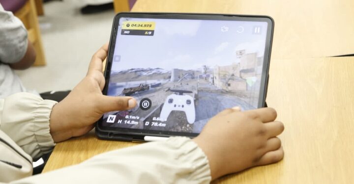 ختام الأسبوع الثاني من برنامج “صقور الدرون” بالاحساء