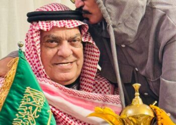 صورة  تجمع  الكاتب والمنتج خالد الراجح والفنان الملحن فاروق سلامة