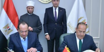 توقيع بروتوكول تعاون بين وزارة التموين ووزارة الأوقاف لتوريد السلع الأساسية
