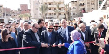 محافظ الشرقية ووكيل وزارة التموين يفتتحان  “سوق اليوم الواحد” واستمرارة علي مدار يومين بحي الصيادين مدينة الزقازيق