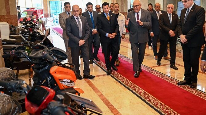 رئيس الهيئة العربية للتصنيع يبحث مع وزير الشباب والرياضة تعزيز التعاون بالإستفادة من القدرات التصنيعية المتطورة بالهيئة