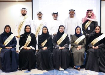 10 خليجيين يتوجون بلقب فارس الإتيكيت في دبي