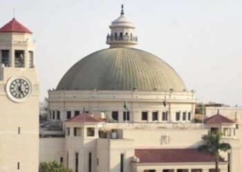 رئيس جامعة القاهرة يصدر قرارات بتعيين 5 رؤساء جدد لمجالس أقسام الأمراض النفسية،والجلديةوجراحة القلب والصدر وجراحة المخ والأعصاب وطب العين وجراحتها