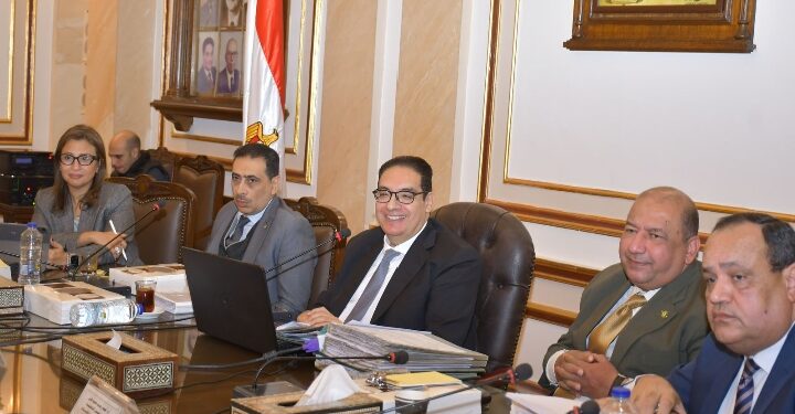 مجلس جامعة القاهرة يعتمد ترشيحات مجلس الجوائز لنيل جوائز الدولة بأنواعها المختلفة لعام 2024م