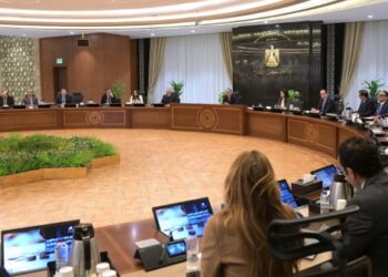 رئيس الوزراء يترأس اجتماع لجنة مخرجات ضبط الأسواق وأسعار السلع