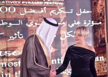 البلوجر روبى المنفلوطى تبدع وتتالق ويتم تكريمها فى مهرجان هرم الأبداع الدولى