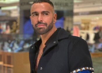 نصيحة خليل زين للمرأة: ارتدي ما يعكس شخصيتك وليس فقط صيحات الموضة