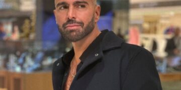 نصيحة خليل زين للمرأة: ارتدي ما يعكس شخصيتك وليس فقط صيحات الموضة
