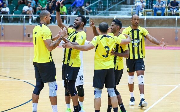 طائرة الهلال تحسم  قمة الجولة بعد الفوز المثير على الاتحاد