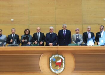 وزير التعليم العالي يشهد افتتاح مؤتمر “الاستثمار في البحث العلمي” بجامعة سوهاج