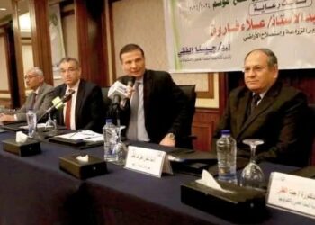 وزير الزراعة يكرم مزراعي القمح ويوجه بحملة قومية لمكافحة الحشائش على نفقة الوزارة