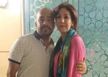 رجل الأعمال سيد الجارحي وحرمه في زيارة إلى باريس