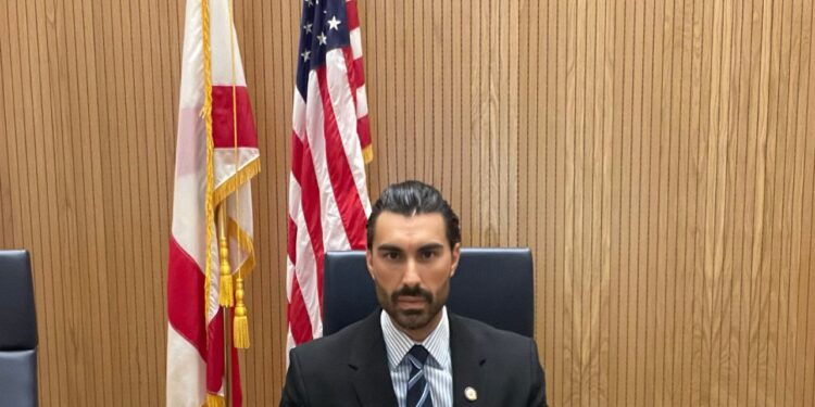 آدم صباغ : يؤكد أهمية انتخاب الرئيس جوزيف عون لرئاسة الجمهورية اللبنانية