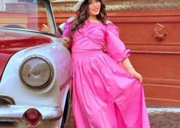 رجل الأعمال سيد الجارحي يشيد بعارضة الأزياء الطفلة ريماس الورداني