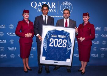 الخطوط  القطرية تمدد شراكتها مع نادي باريس سان جيرمان حتى عام 2028