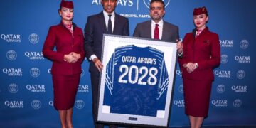 الخطوط  القطرية تمدد شراكتها مع نادي باريس سان جيرمان حتى عام 2028