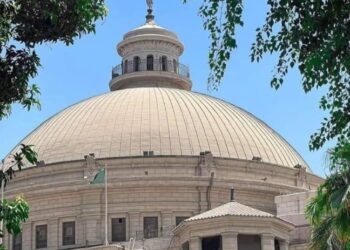 رئيس جامعة القاهرة يعلن حصول كلية التمريض على 4 شهادات ISO الدولية لنظم إدارة الجودة والمؤسسات التعليمية والسلامة المهنية