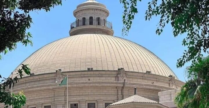 رئيس جامعة القاهرة يعلن حصول كلية التمريض على 4 شهادات ISO الدولية لنظم إدارة الجودة والمؤسسات التعليمية والسلامة المهنية