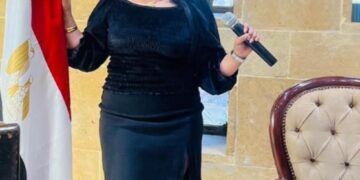 الأعلامية نسرين شوقى بالتليفزيون المصرى تهنئ الأخوة الأقباط بعيد الميلاد المجيد