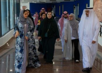 وفد من جامعة الأعمال والتكنولوجيا في زيارة لمعرض “الجمل عبر العصور “