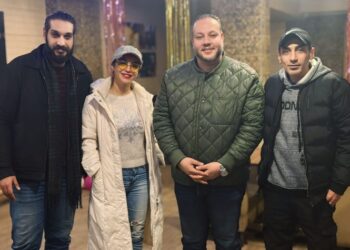 دوللي شاهين تطلق كتابها الاول في مصر