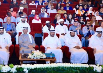 ضمن فعاليات مهرجان الشارقة للشعر العربي   شعراء ينشدون للحب والوطن والإنسان