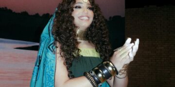 بالفيديو.. نغم صالح تعيد إحياء أغنية شريهان “بيبة” من فيلم عرق البلح في كليب جديد