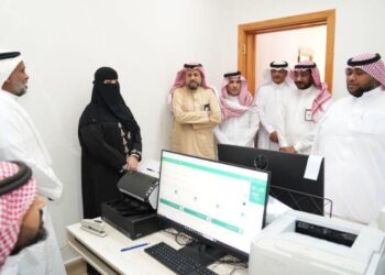 أكدت أن السلامة تأتي أولاً.. مدير عام تعليم جدة تتابع جاهزية غرفة الطوارئ