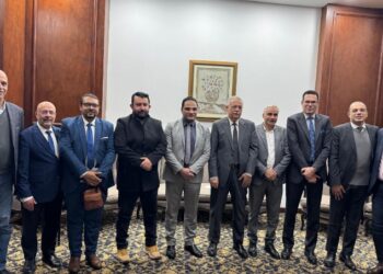 اتحاد مصانع المكملات الغذائية يطالب رئيس الوزراء بتعديل آلية العمل بالقرار رقم 725 الصادر عن هيئة الدواء