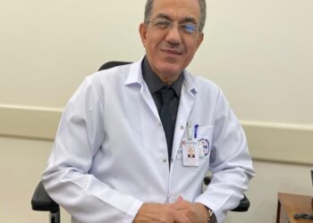 د.صبري زيادة استشاري جراحة العظام بمستشفيات الحمادي