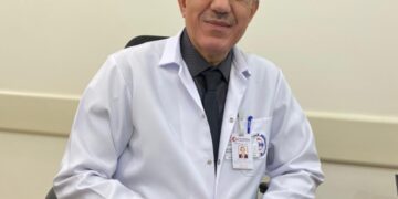 د.صبري زيادة استشاري جراحة العظام بمستشفيات الحمادي