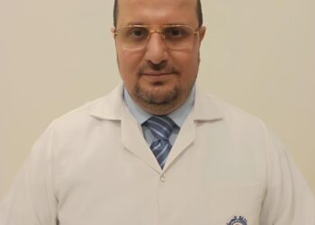 اختصاصي أمراض الباطنية بمستشفيات الحمادي يفند أسباب آلام البطن،ويقدم التشخيص للآلام