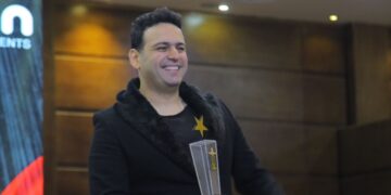تكريم أحمد زكريا بمهرجان الإذاعة والتلفزيون المصري في نسخته الثانية