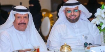 أدباء: “ذي المجاز الشعريِّ” أثبت حضوره وبات علامةً فارقةً