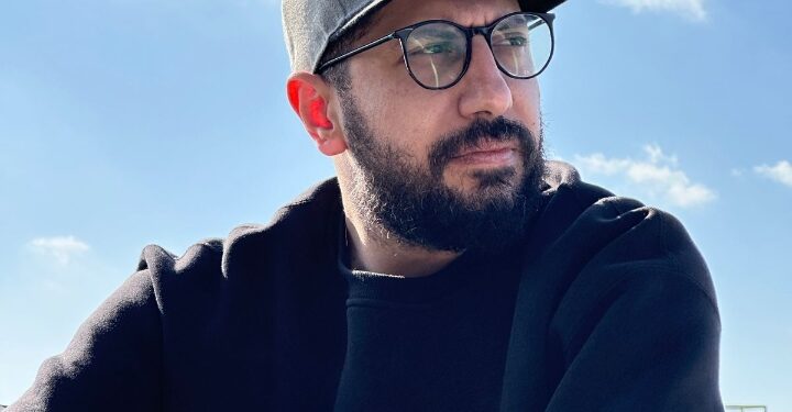 السيناريست محمد جلال يوقع روايته أسوأ احتمال ممكن لحسين الشوربجي وينتظر عرض نجوم الساحل