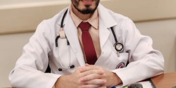 د.أيهم نصار استشاري الباطنية بمستشفيات الحمادي..في حديث عن