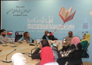الإعلامية علا إبراهيم تقدم “حكايات أطفال سودانية” التي تأسر الحضور في معرض للكتاب 2025
