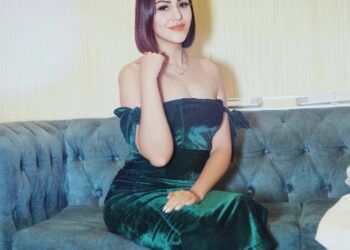 التوب موديل ياسمين عادل تتالق وتبدع ويتم تكريمها فى مهرجان صناع السعادة كتب عمرو الجندى