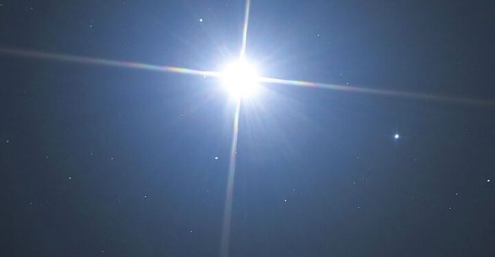 *الليلة : ذروة لمعان الزهرة 2025* 🌟