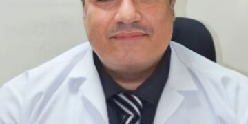 *د.أحمد قعقع أخصائي الأنف والأذن والحنجرة بمستشفيات الحمادي