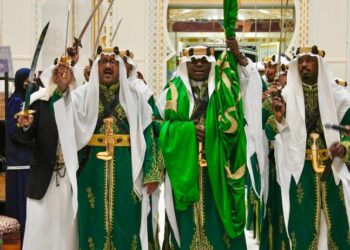 أكثر من 20 ألف زائر.. في ختام فعالية «حرفيون 4» في عنك