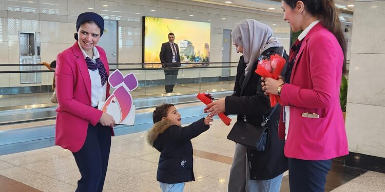المجلس القومى للمرأة يستقبل  ” أميرات التاء المربوطة  ” بمطار القاهرة فى يومهن العالمى