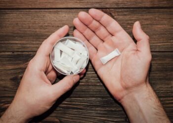 ارتفاع شعبية أكياس النيكوتين في ويلز : خيار عملي وخالٍ من الدخان