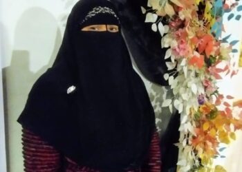 فضل الأم ودورها في حياة أبنائها. الأم مدرسة لبناء الأجيال